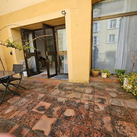 Saint-martin, Centre-ville, Parking, Terrasse مييو